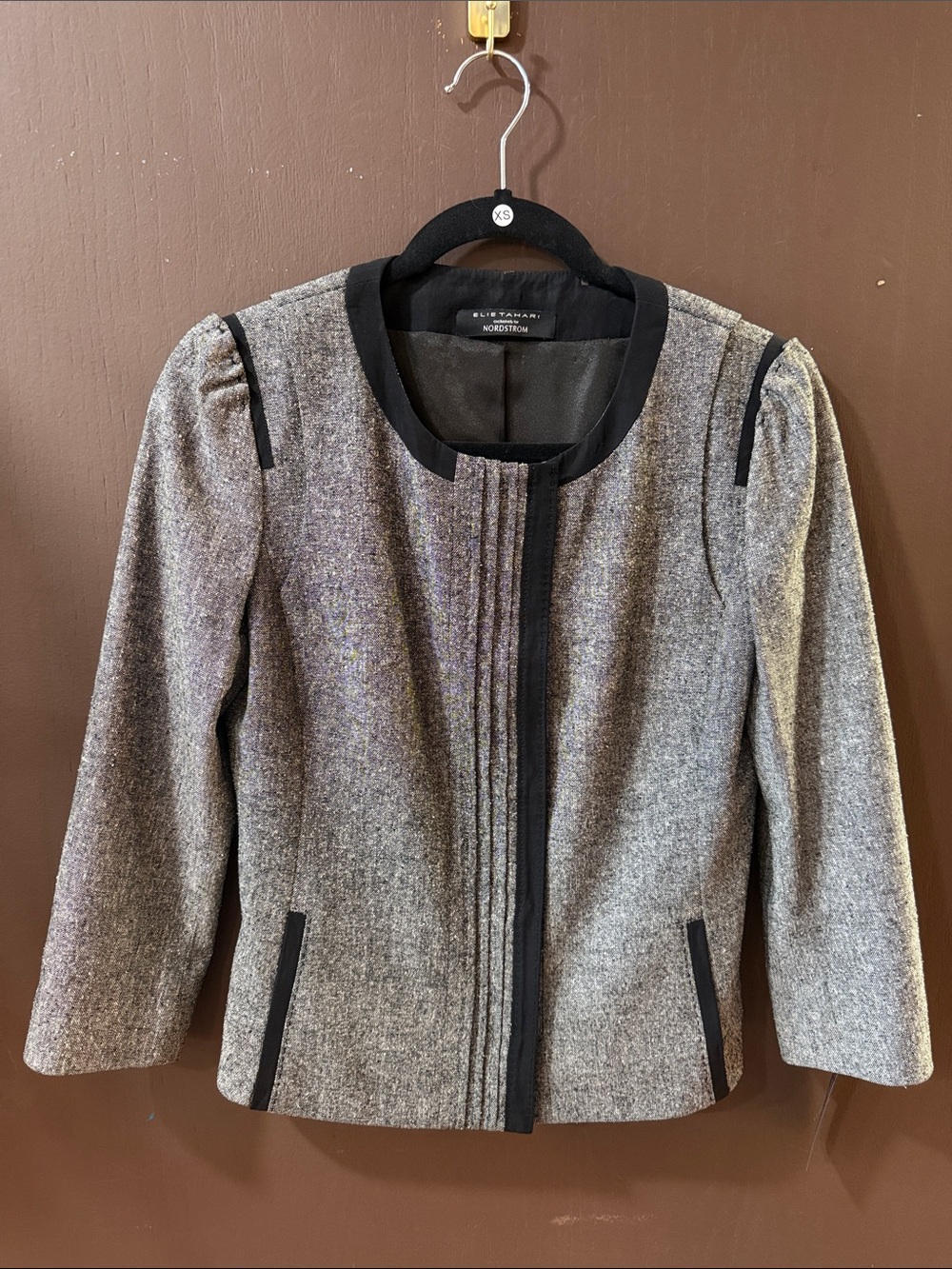 Elie Tahari Gray Tweed Jacket with Black Trim Accents